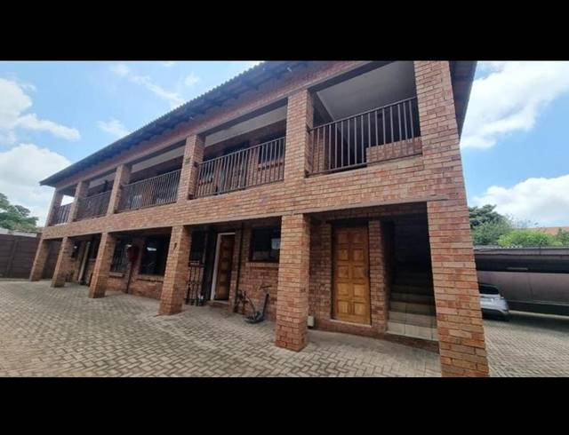 2 BEDROOM APARTMENT FOR SALE IN FLORIDA